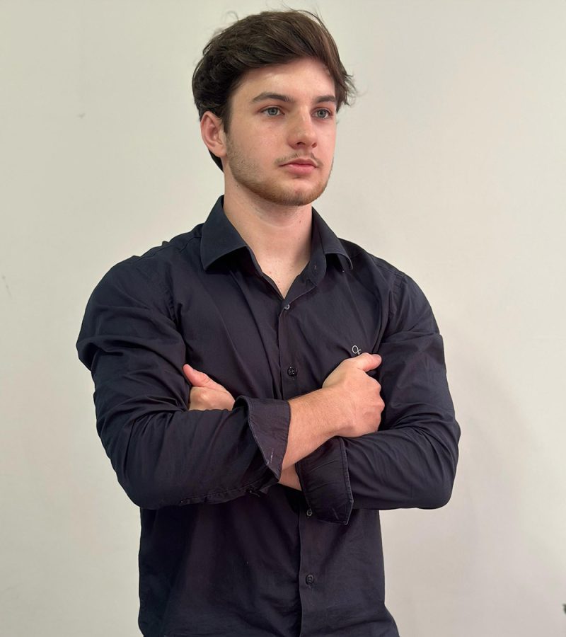 Vinicius-Turnes-Estagiario-de-Direito-1